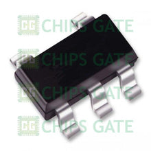 Microchip MIC1557YM5