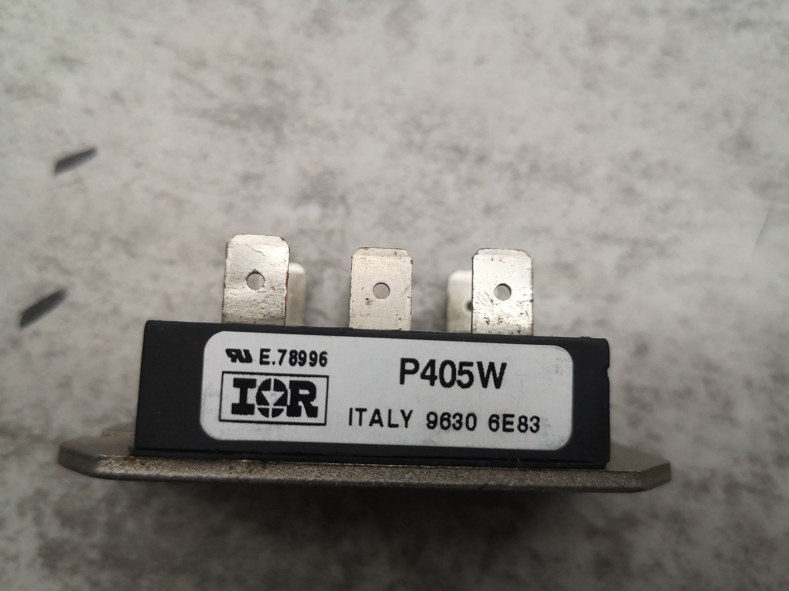 International Rectifier P405W