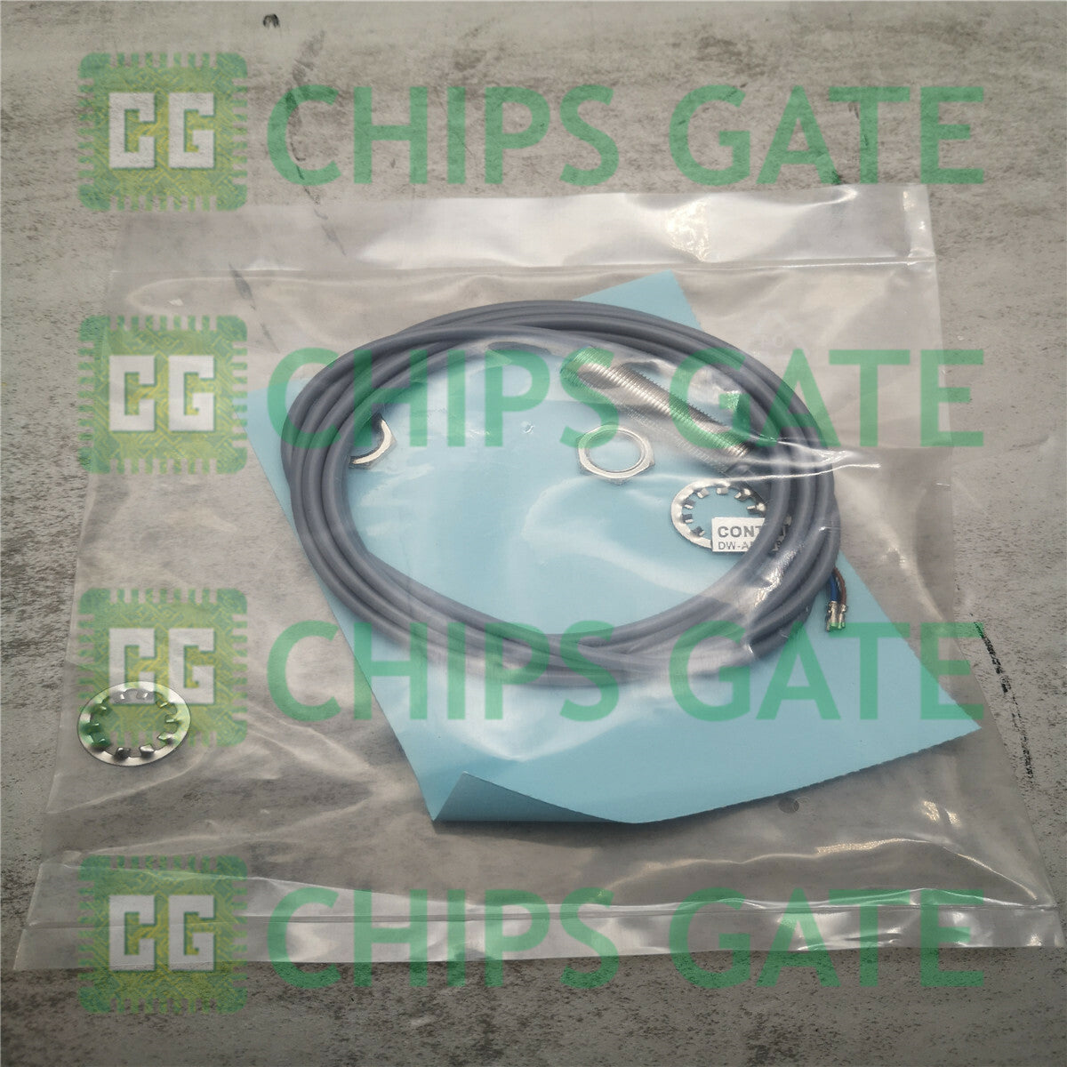 Contrinex DW-AD-509-M12-320
