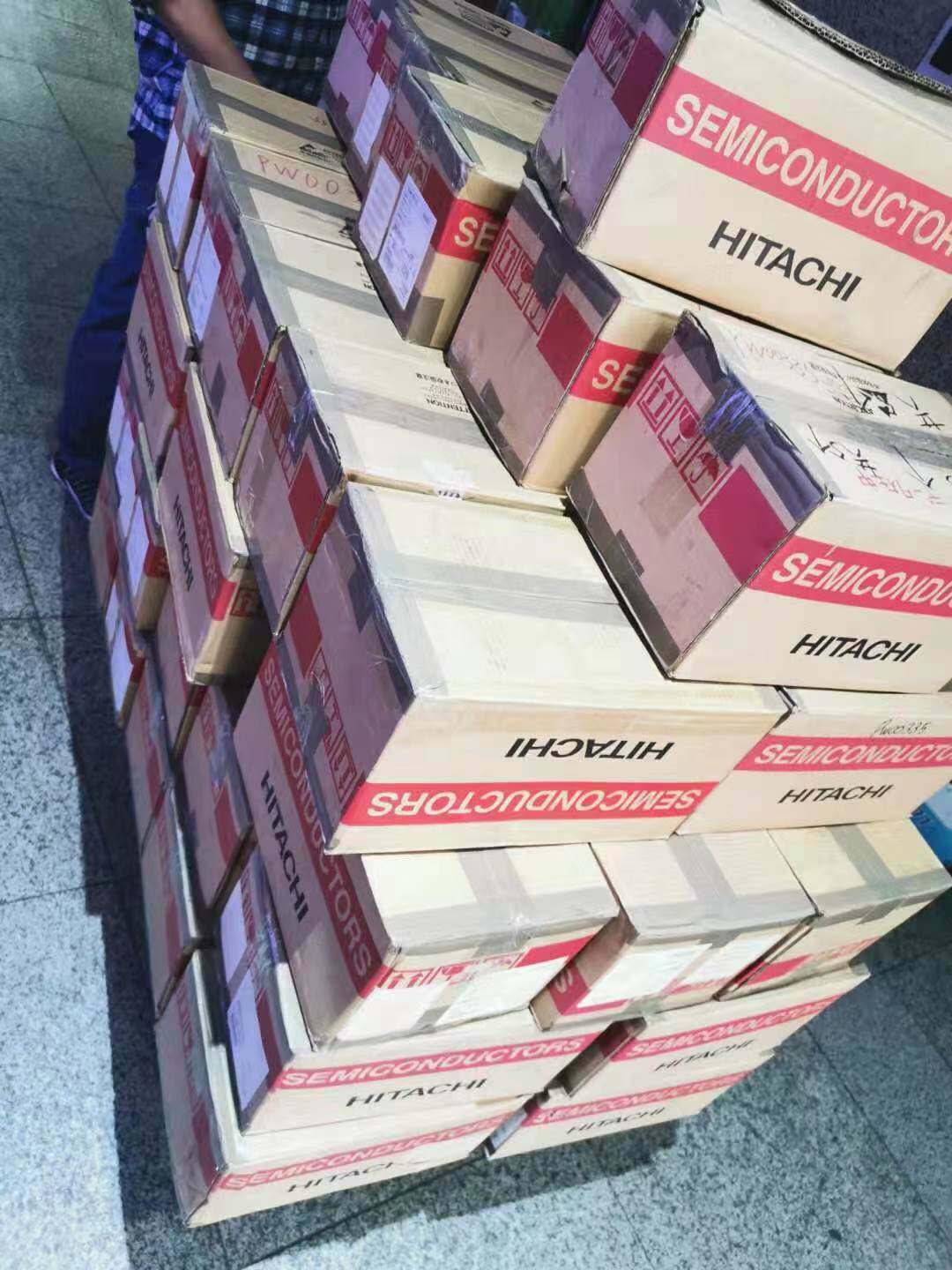 Hitachi MBM1200E17D
