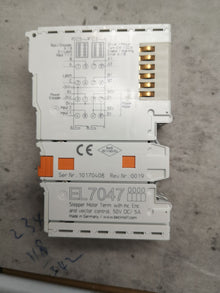 EL7047