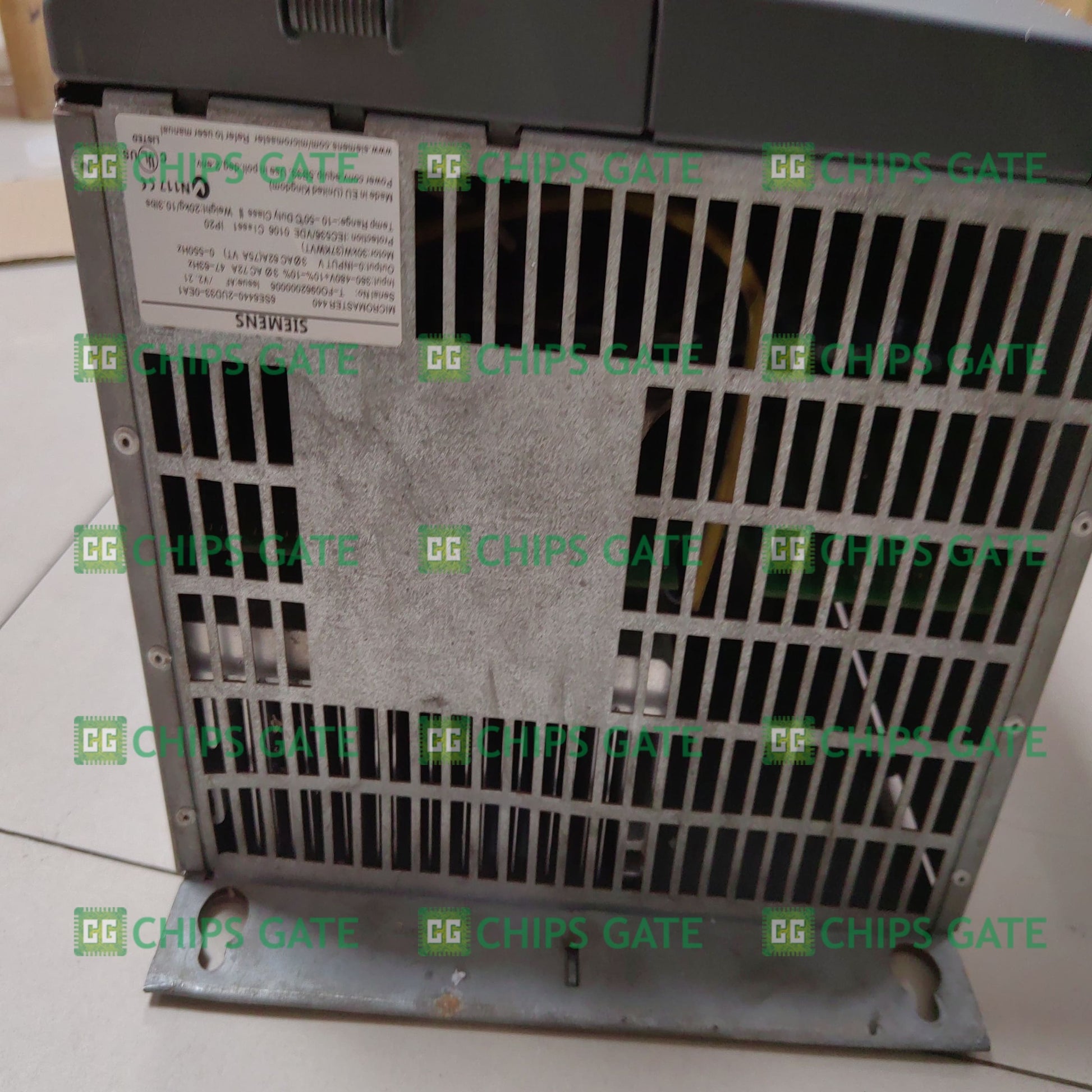 6SE64402UD330EA1