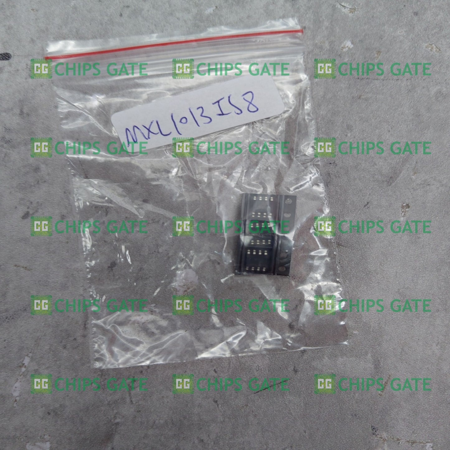 Maximum MXL1013IS8