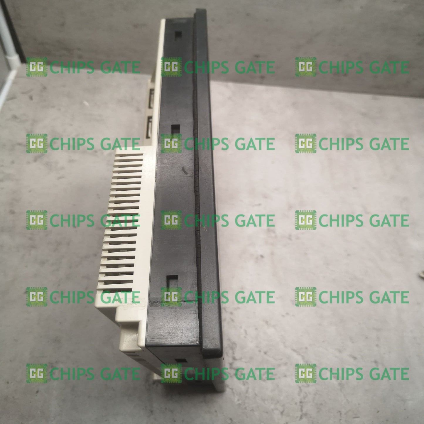 NT631CST141EV2