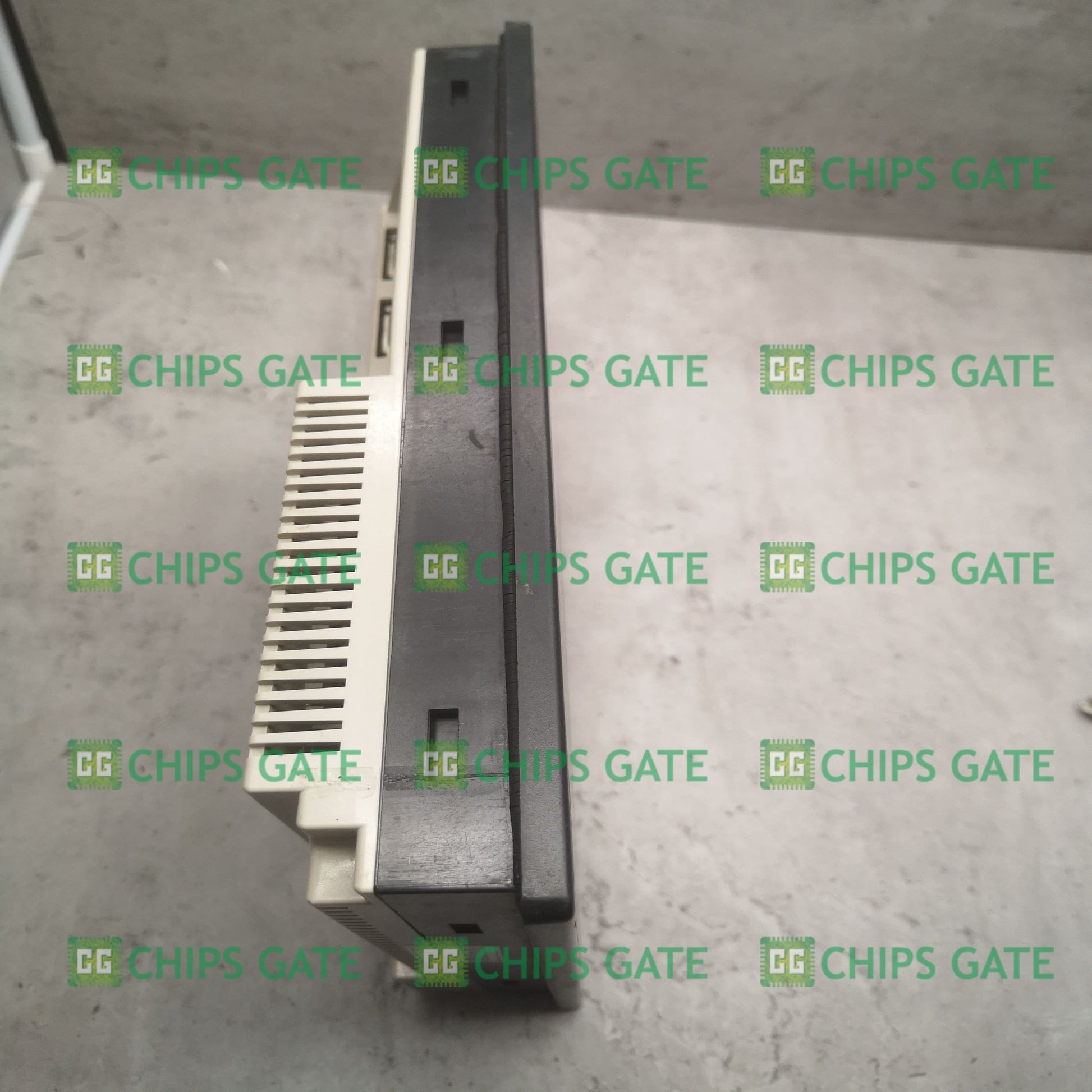 NT631CST141EV2