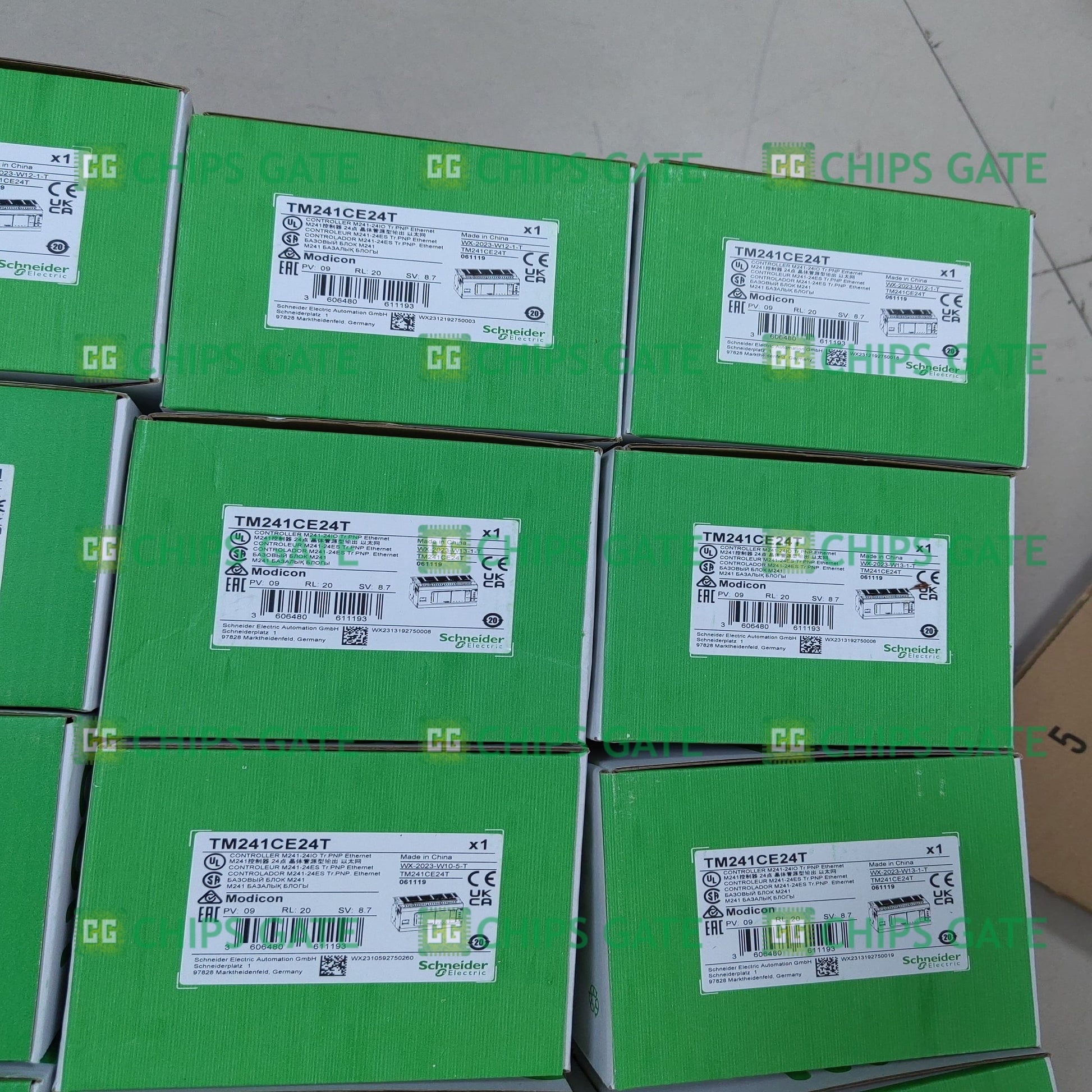 TM241CE24T