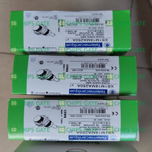 XS1M18MA250A
