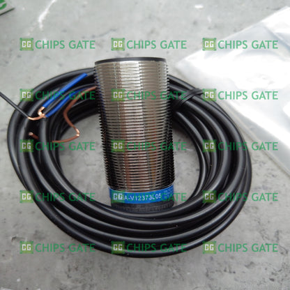 XSAV12373L05